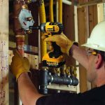 4303 may siet bu long dung pin dewalt dcf880m2 meta