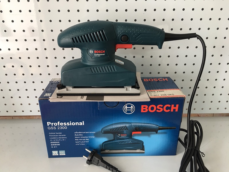 3670 may cha nham bosch gss2300