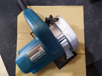 5564 may cat gach makita m0401b 2