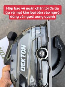 Hộp bảo vệ ngăn chặn tối đa tia lửa và mạt kim loại ban vào người dùng và người xung quanh Hộp bảo vệ ngăn chặn tối đa tialửa và mạt kim loại ban vào người dùng và người xung quanh